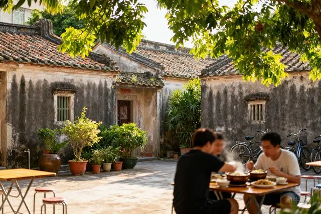 Aldeia de Zhuhai vira atração com comida caseira e apresentações folclóricas