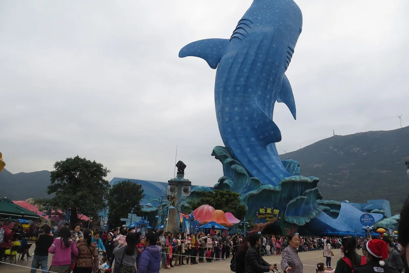 Chimelong Ocean Kingdom (珠海长隆海洋王国)