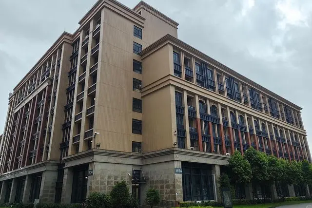 Cheong Kun Lun College