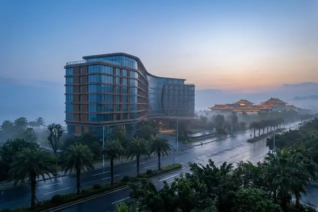 Crowne Plaza / InterContinental (IHG) Zhuhai (珠海皇冠假日酒店/洲际酒店)
