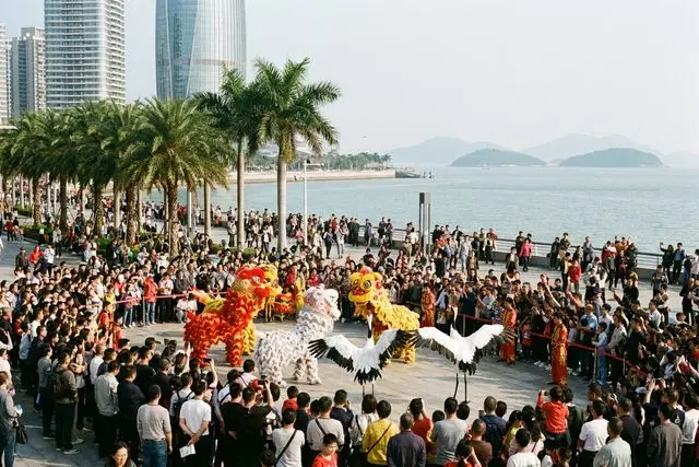 Dragões, leões e garças unem Zhuhai a Hong Kong e Macau no Ano Novo