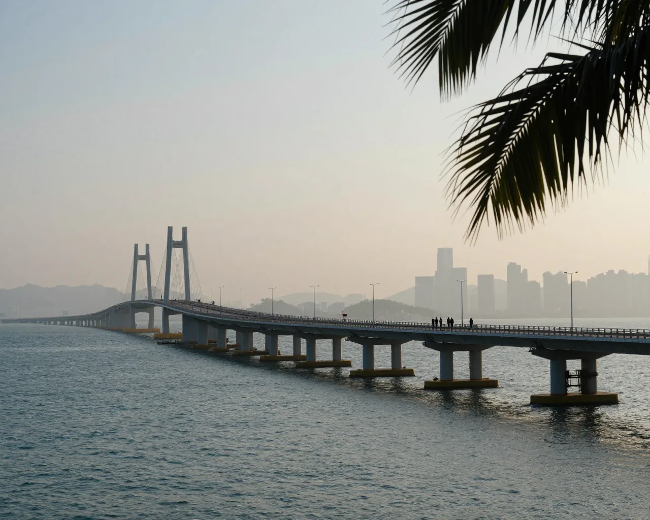 Duas peças de Zhuhai são selecionadas para turnê em Pequim