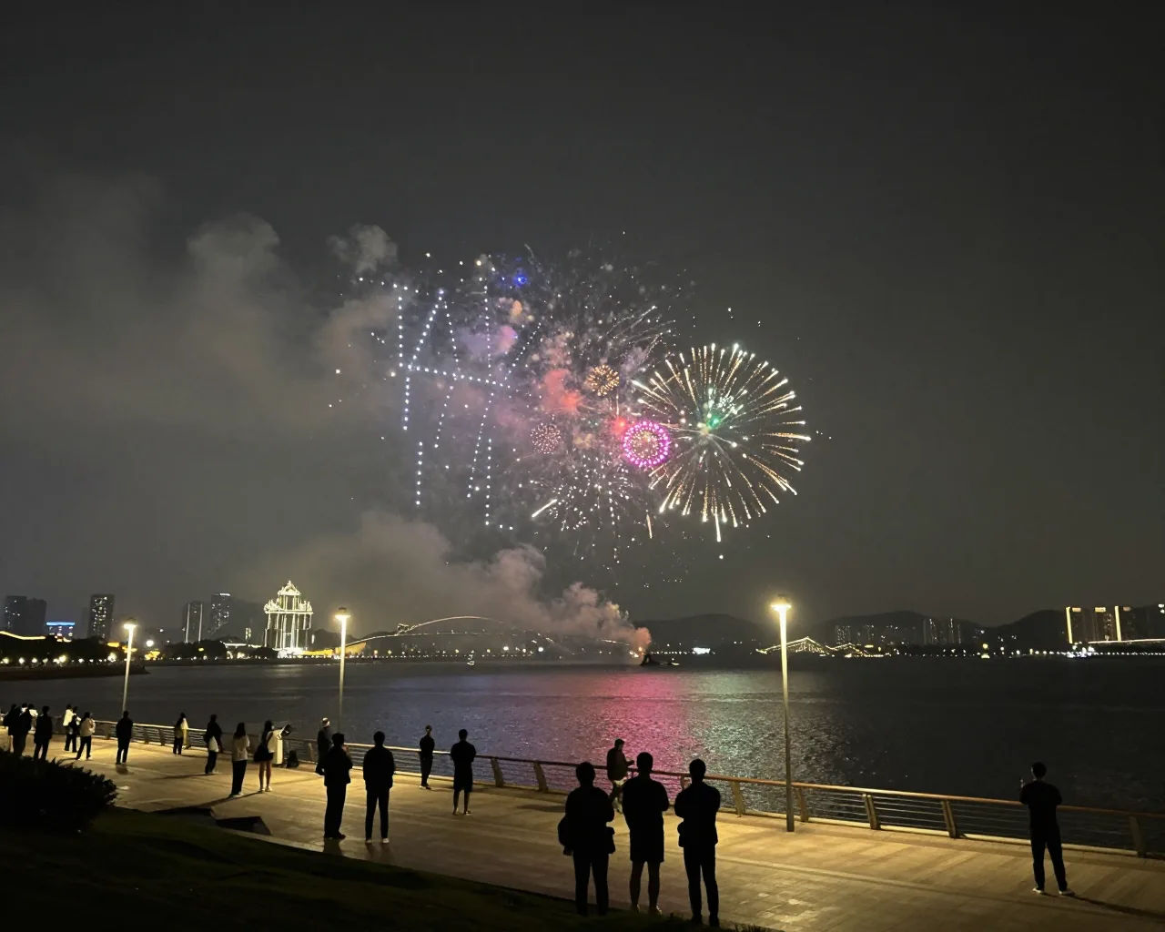 Gratuito em Hengqin: 3.888 drones e fogos de artifício em Macau