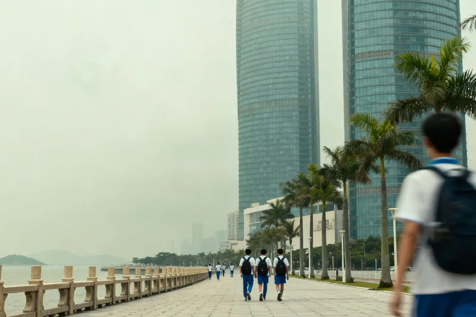 Jovens de Hong Kong descobrem inovação e oportunidades em Zhuhai
