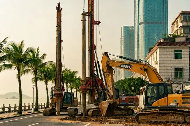 Nova creche e estacionamento começam a ser construídos no centro de Zhuhai