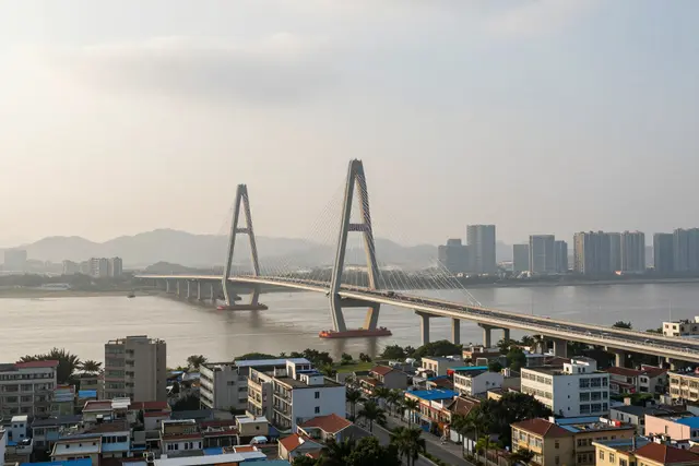 Nova ponte em Zhuhai liga oeste e centro em 15 minutos