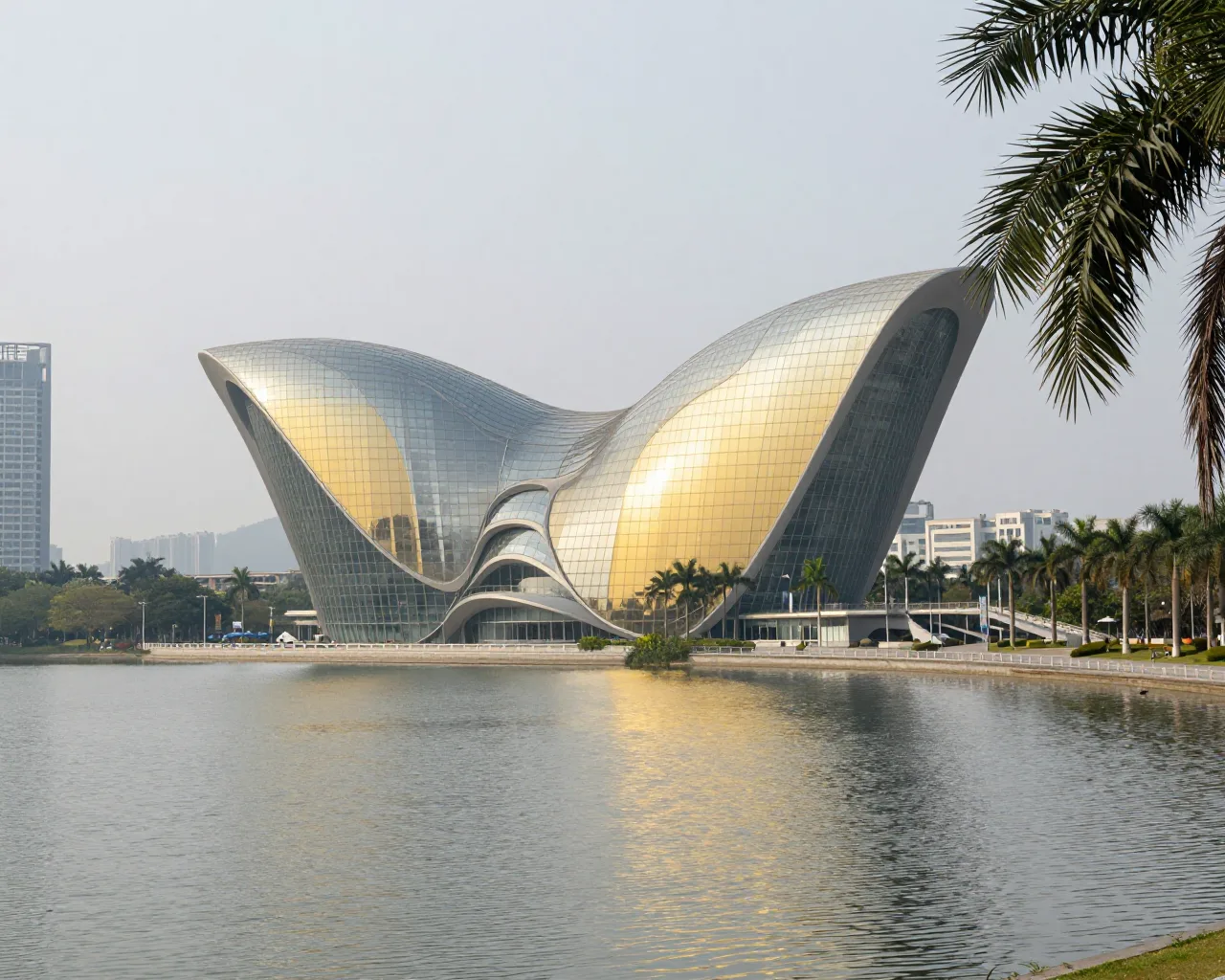 Novo centro cultural em Zhuhai é inspirado em pássaro em voo