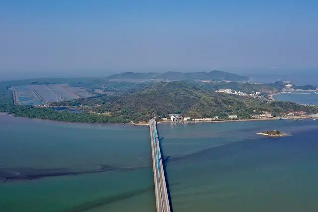 Ponte de Qi'ao (淇澳大桥)