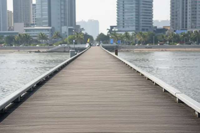Ponte Zhongshan conclui pavimentação e avança para inauguração em 2024