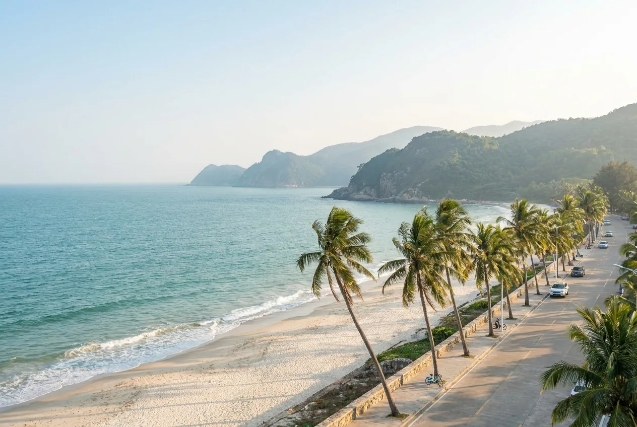 Praia de Luyang Wan (绿洋湾沙滩)
