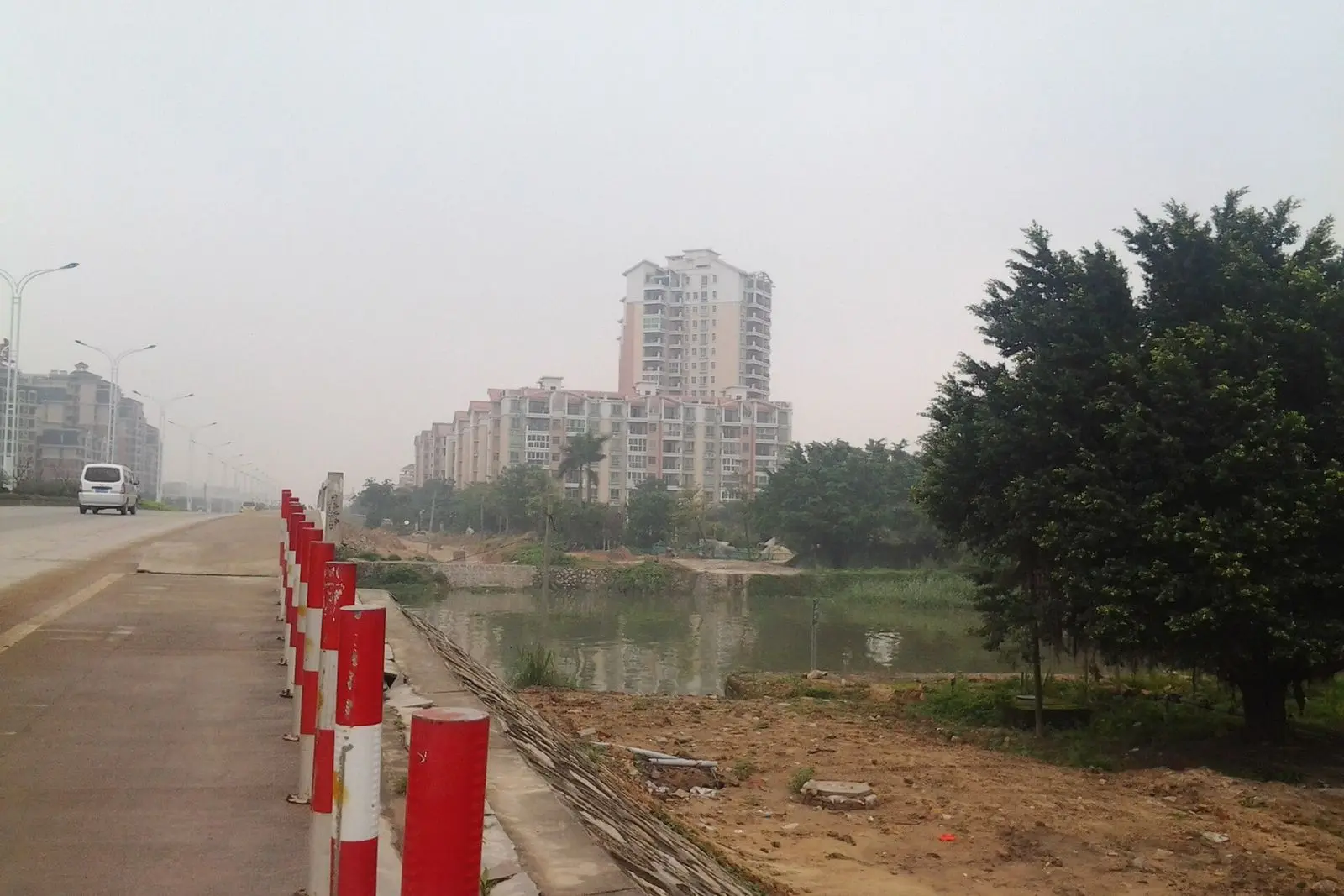 Subdistrito de Baiteng (白藤街道)