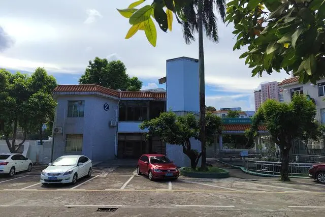 Subdistrito de Meihua (梅华街道)