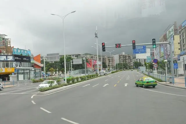 Subdistrito de Shishan (狮山街道)