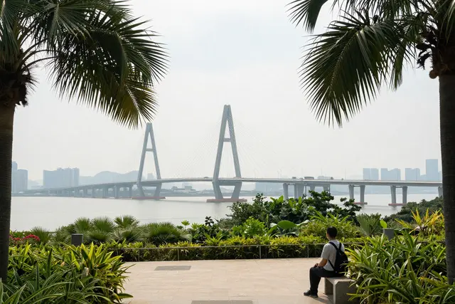 Trilha em Zhuhai oferece vista da Ponte HZMB e lota no Ano Novo Chinês