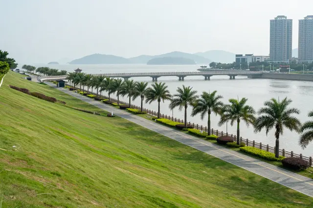 Zhuhai inaugura 'balcão ecológico' em dique marítimo histórico