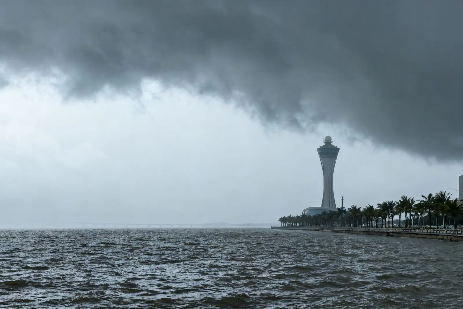 Zhuhai reforça preparação para chuvas e tempestades em 2023