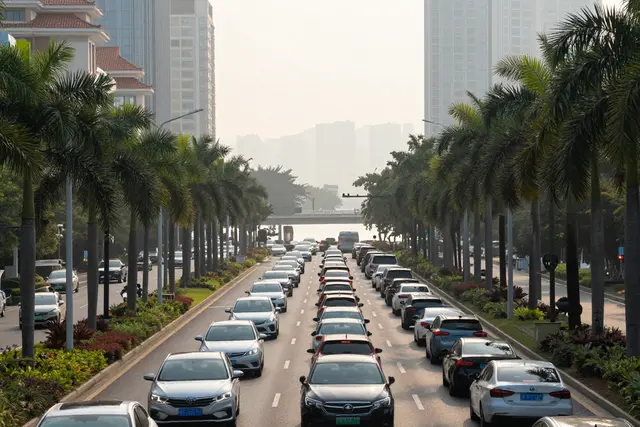 Zhuhai tem 965 mil carros e especialistas pedem mais transporte público